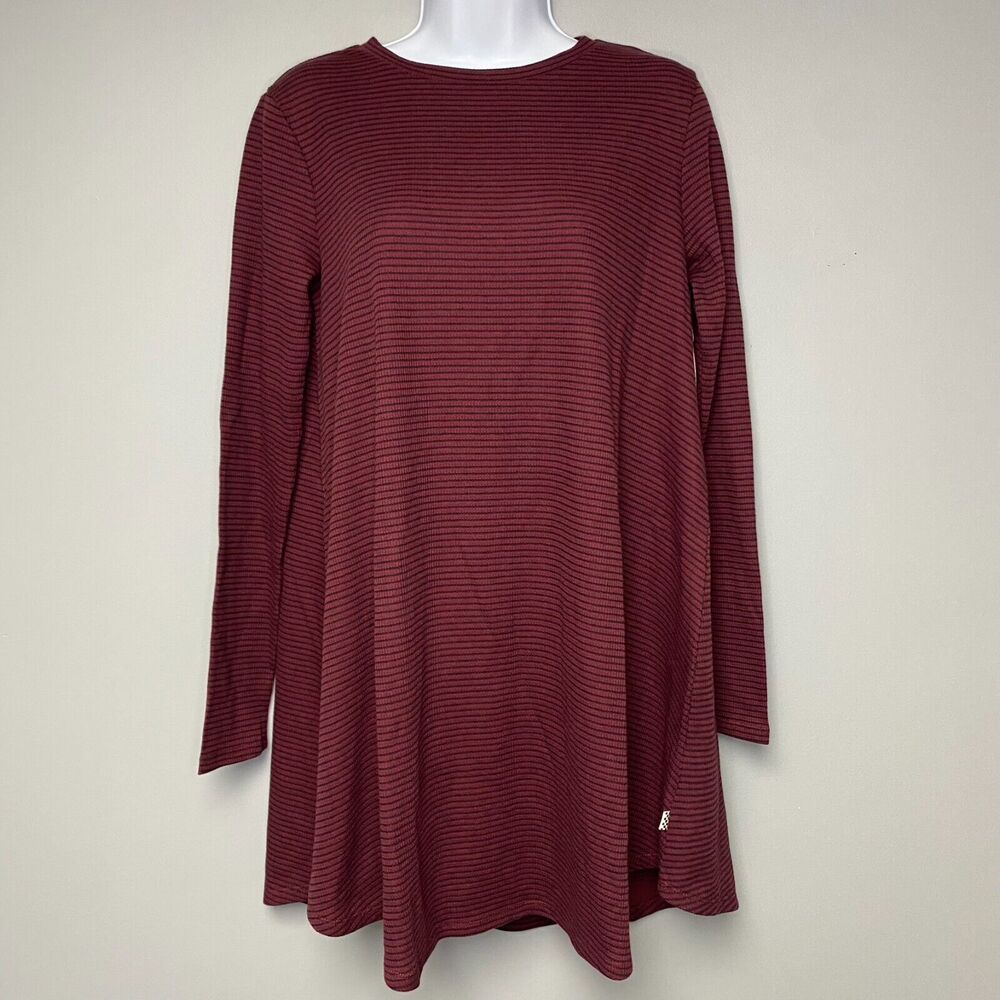 NWT‎ VANS Ribbed Maroon Striped Long Sleeve Shift Dress with Keyhole Back Size S